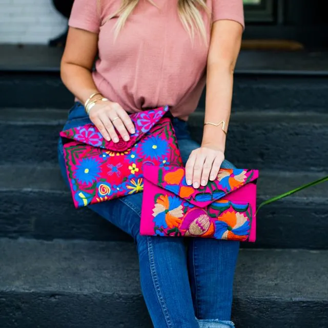 Breezy Summer Clutch