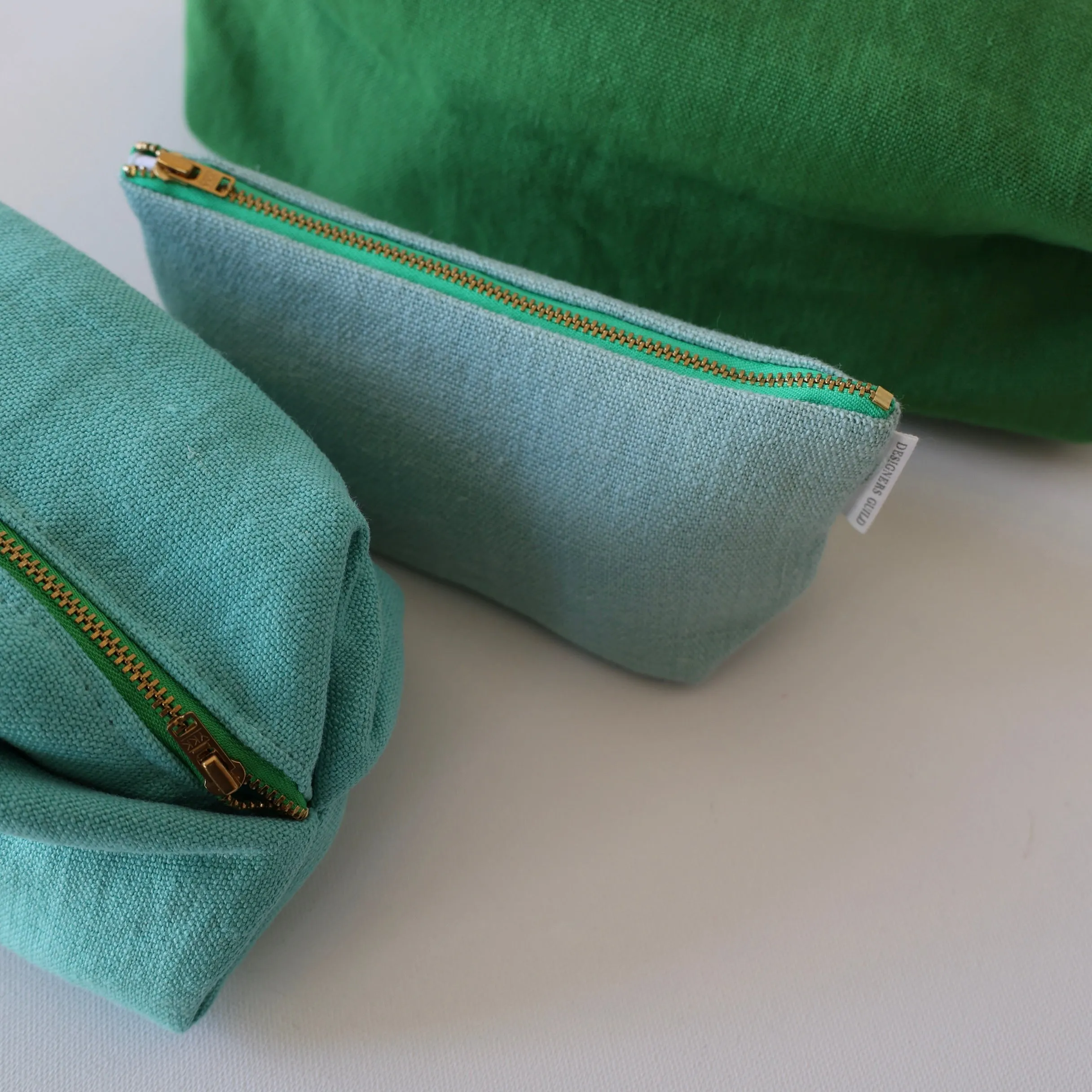Designer's Guild Toiletry Bag Set - Green