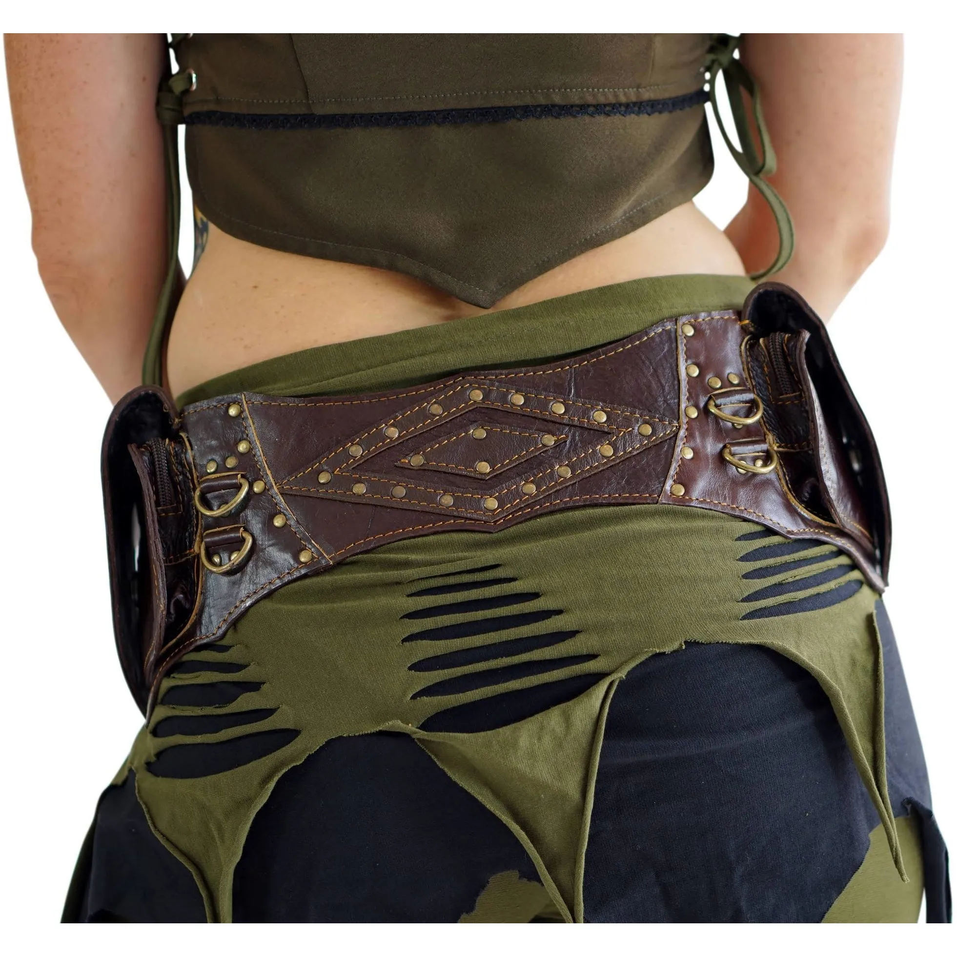 'Double Leaf Diamond' Leather Utility Belt- Brown