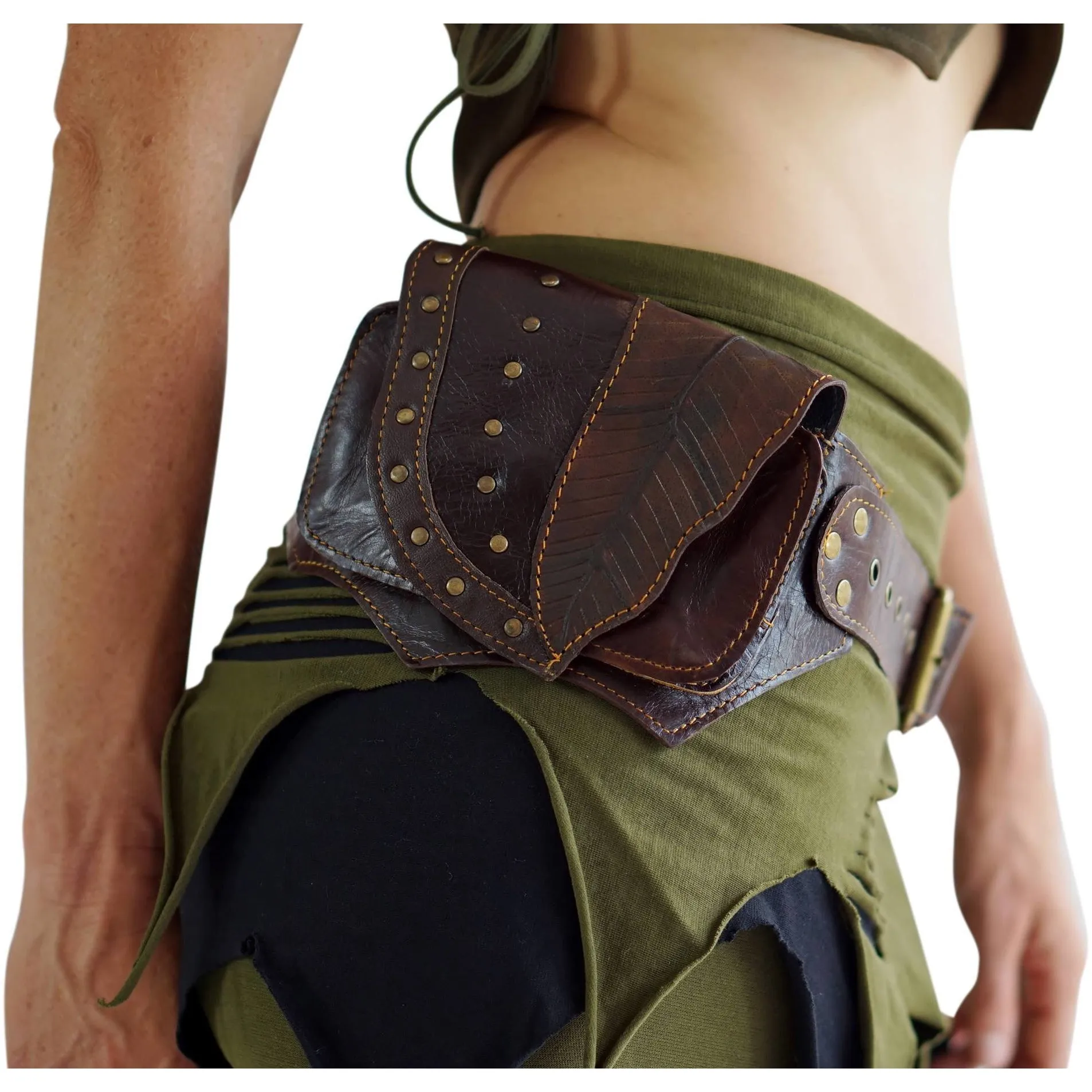 'Double Leaf Diamond' Leather Utility Belt- Brown