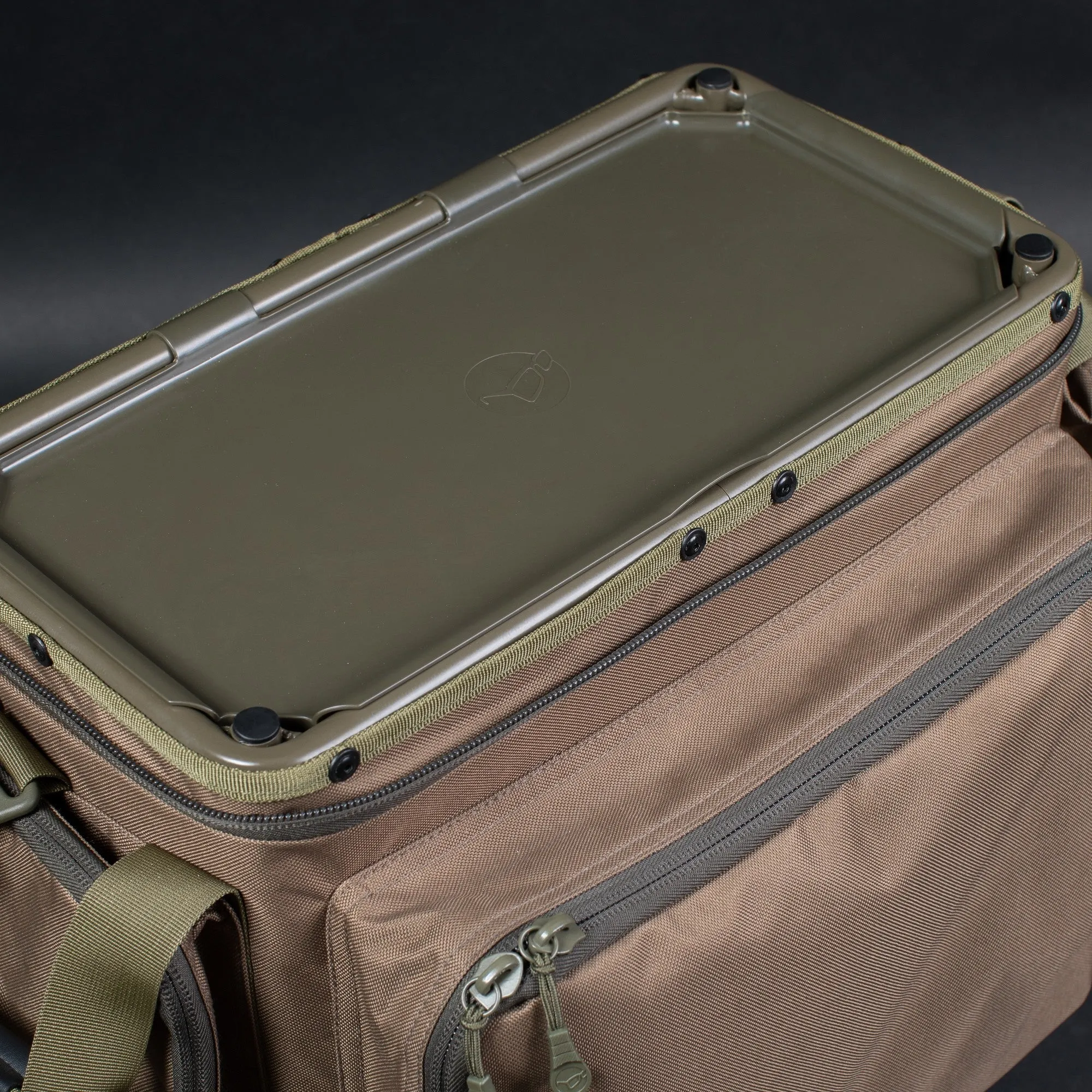KORDA Compac Framed Carryall