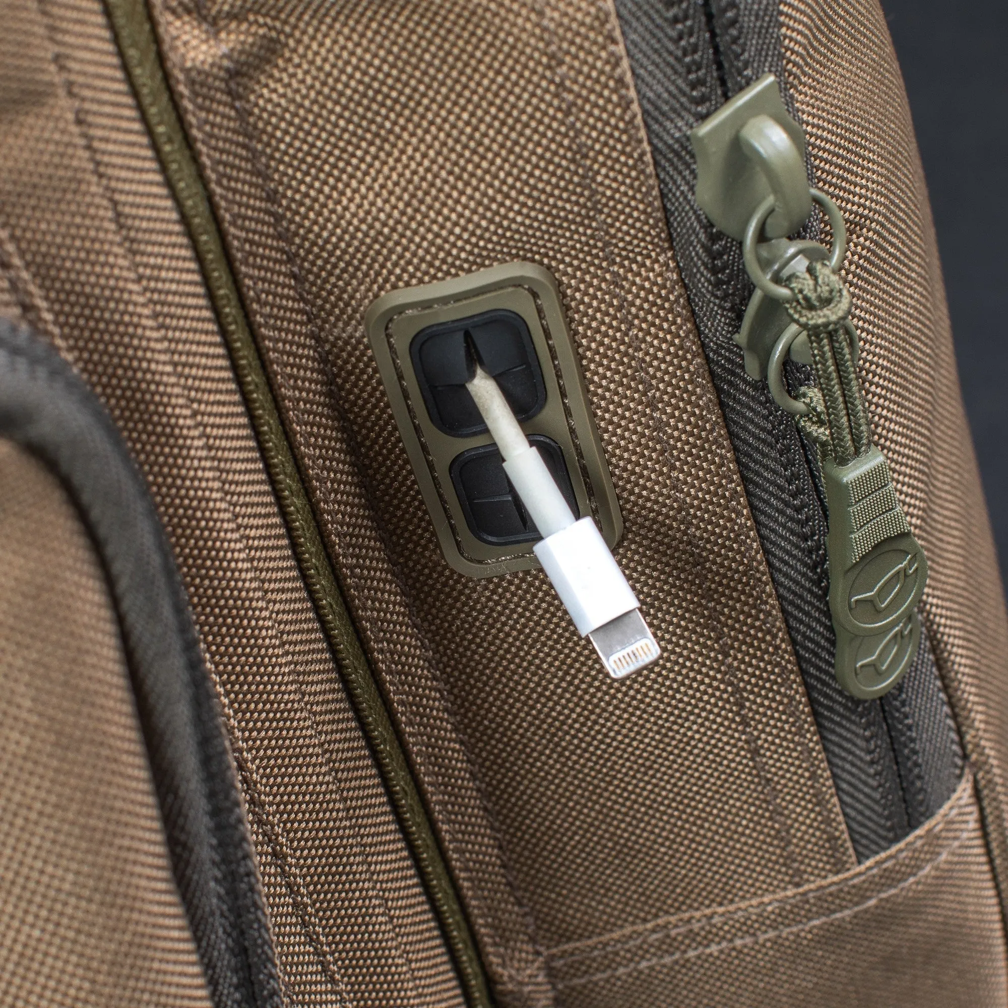KORDA Compac Framed Carryall