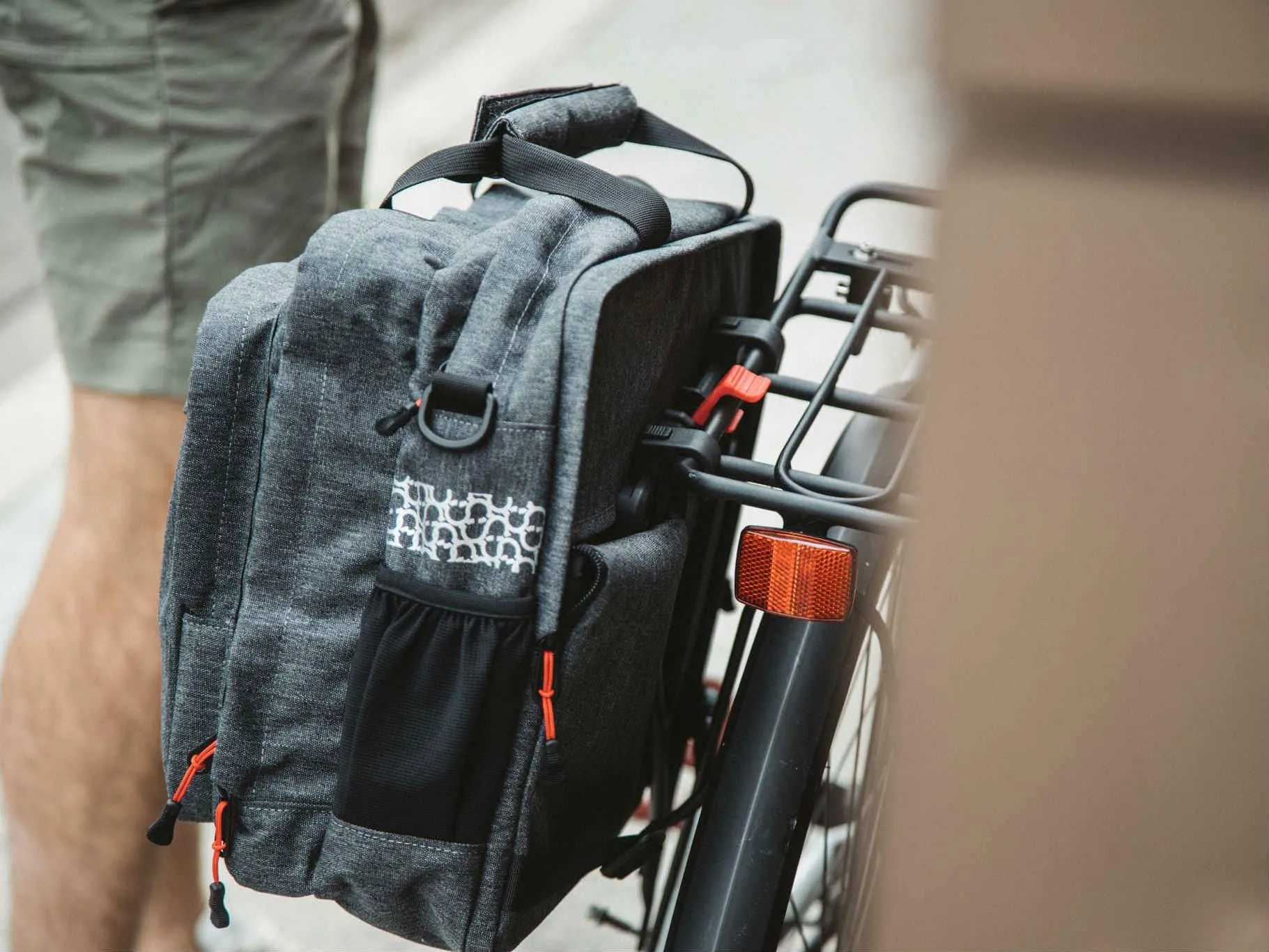 Pannier Briefcase Convertible 1.1