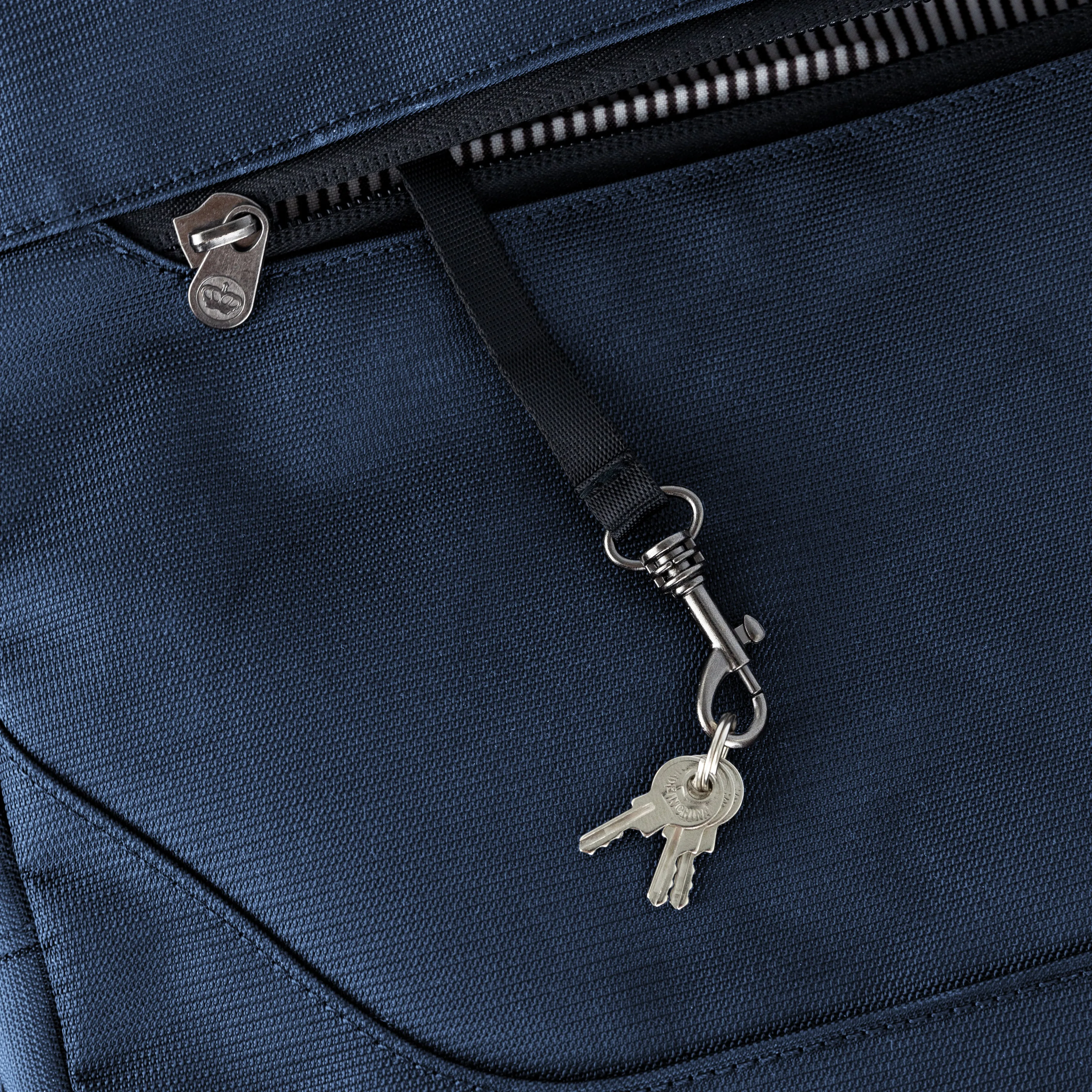 PKG Annex 10L District Messenger bag