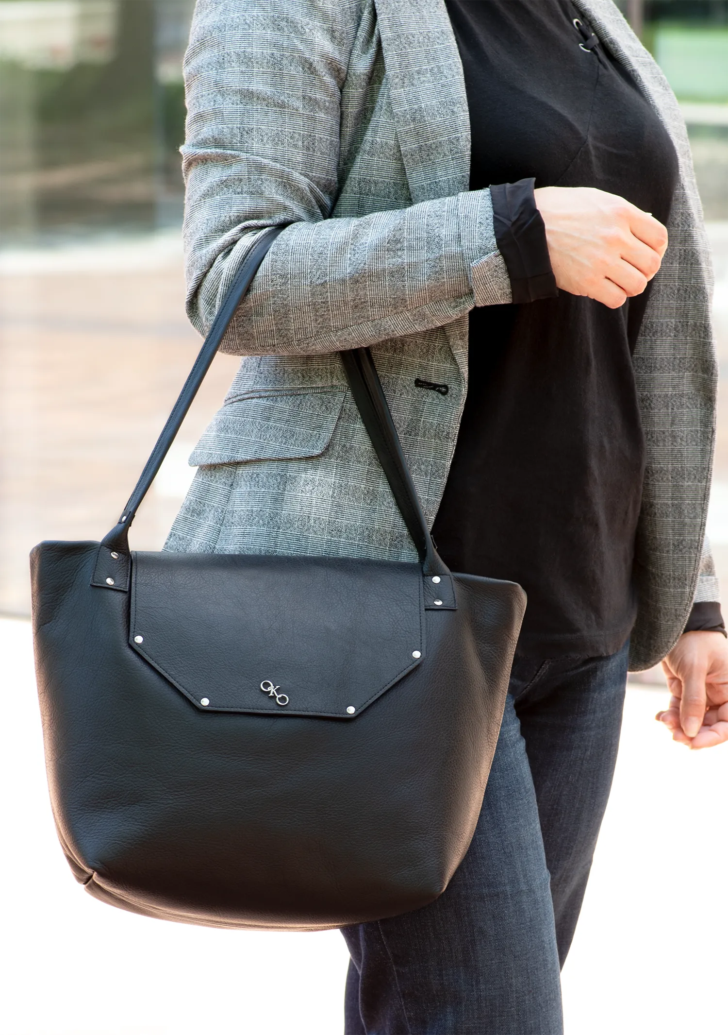 "Urban Chic" Medium Tote