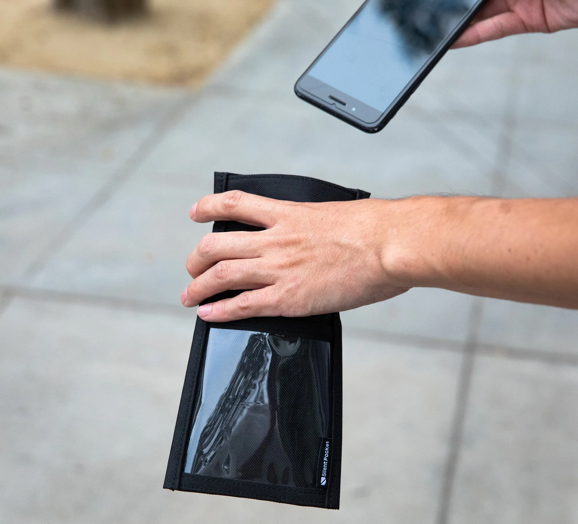 SLNT Utility Faraday Bag for Phones Black