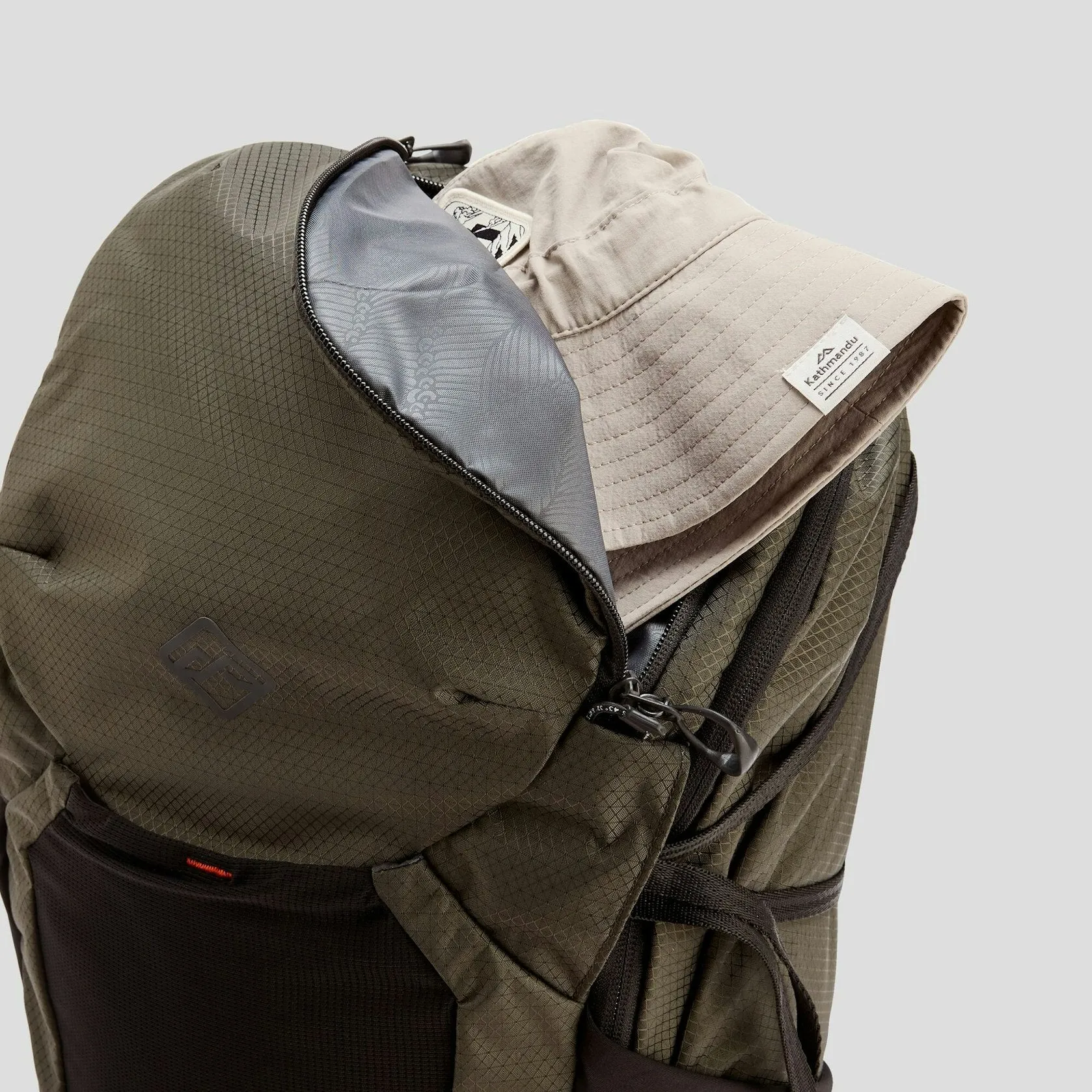 Valorous Pack (28L)