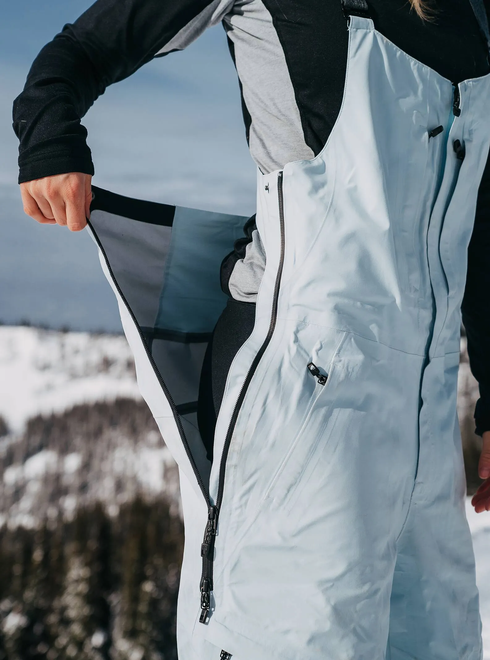 Women's [ak] Kimmy GORE-TEX 3L Stretch Bib Pants 2023